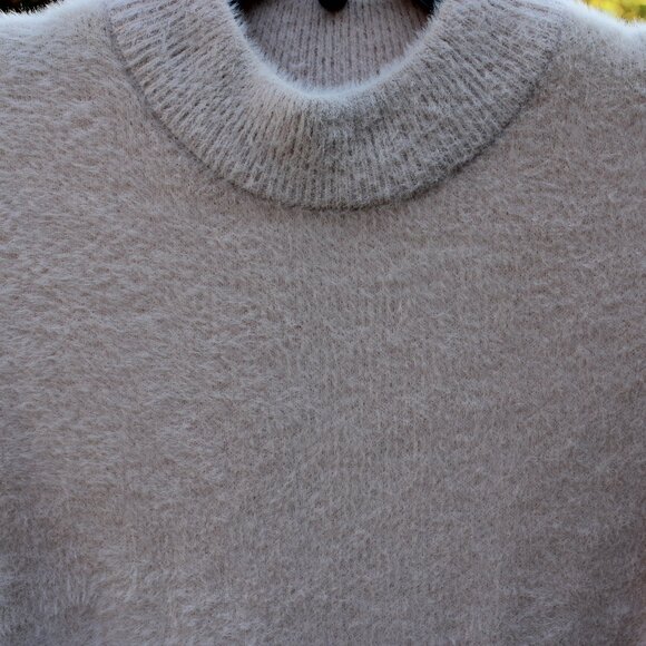 Rachel Zoe Women Ivory Sleeveless Vest Sweater SZ M Casual Soft Pullover - Picture 5 of 5